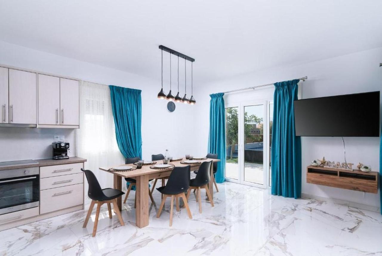 Villa Balux *