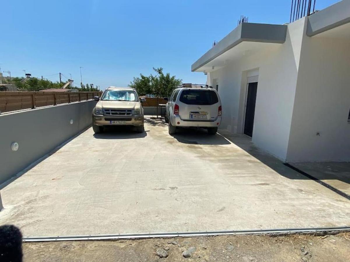 Balux Villa *